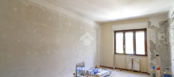 4غرفة شقة في Portici, Italy رقم 236875 10