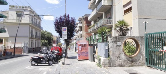 4غرفة شقة في Portici, Italy رقم 236875 2