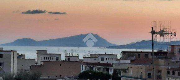 4غرفة شقة في Portici, Italy رقم 236875 6