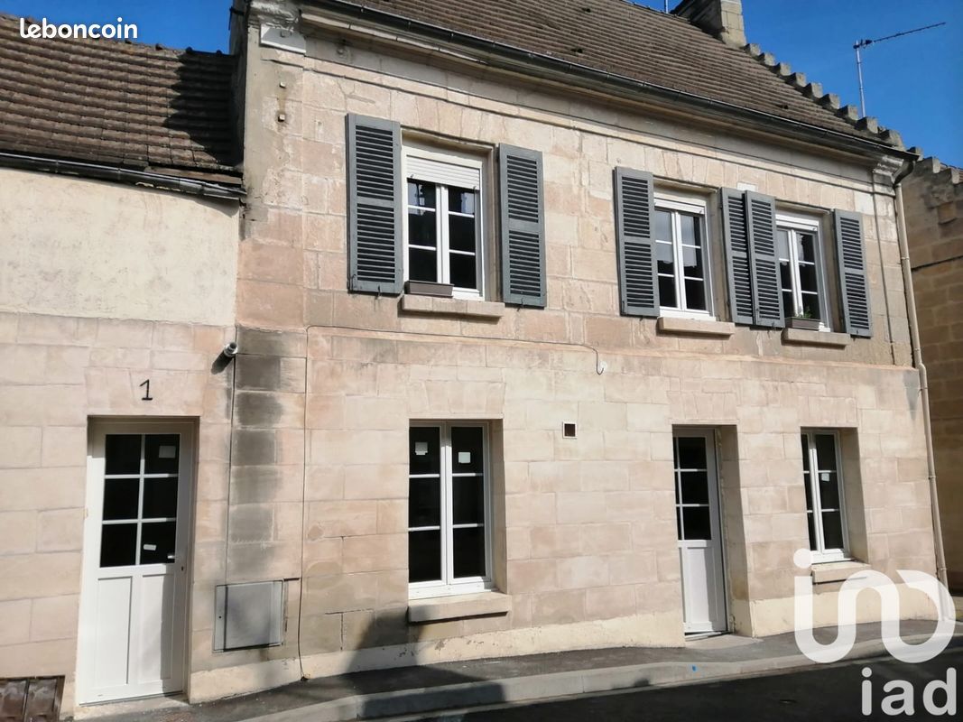 Adosado de 2 dormitorios en Attichy, France No. 235042