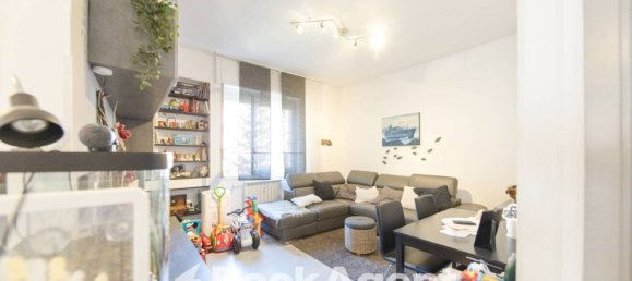 2 bedrooms Apartment in Genoa, Italy No. 264648 7