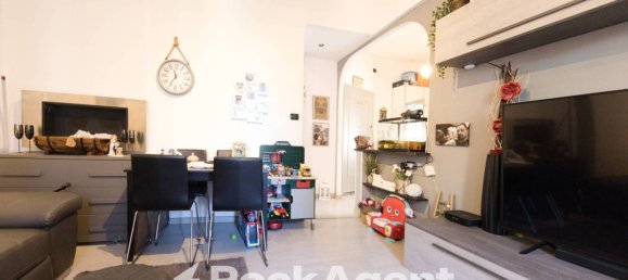 2 bedrooms Apartment in Genoa, Italy No. 264648 5