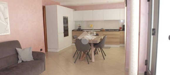 2 bedrooms Apartment in Bisceglie, Italy No. 348565 2