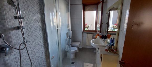 Квартира с 5 комнатами в Беневенто, Италия № 2037 6