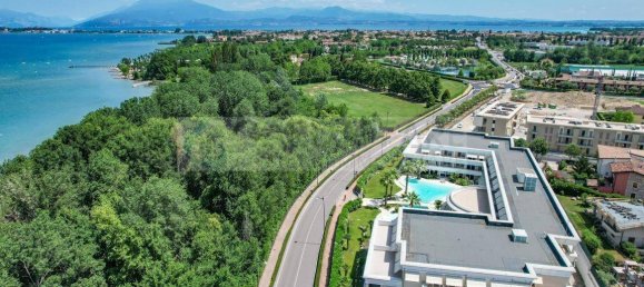 1 bedroom Apartment in Desenzano del Garda, Italy No. 276319 10
