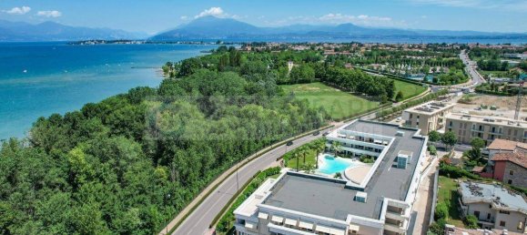 1 bedroom Apartment in Desenzano del Garda, Italy No. 276319 9