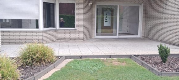 4 bedrooms Townhouse in Gutersloh, Germany No. 240043 2