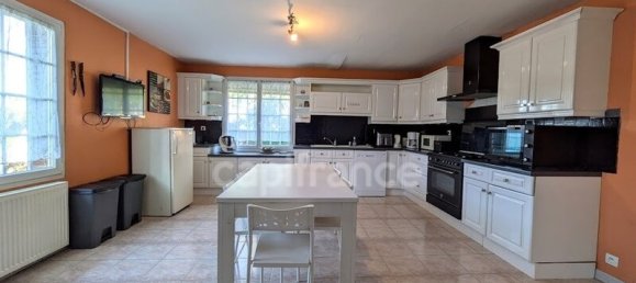 3 Schlafzimmer Haus in Quincampoix-Fleuzy, France, Nr. 153526 2