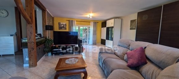 3 Schlafzimmer Haus in Quincampoix-Fleuzy, France, Nr. 153526 3