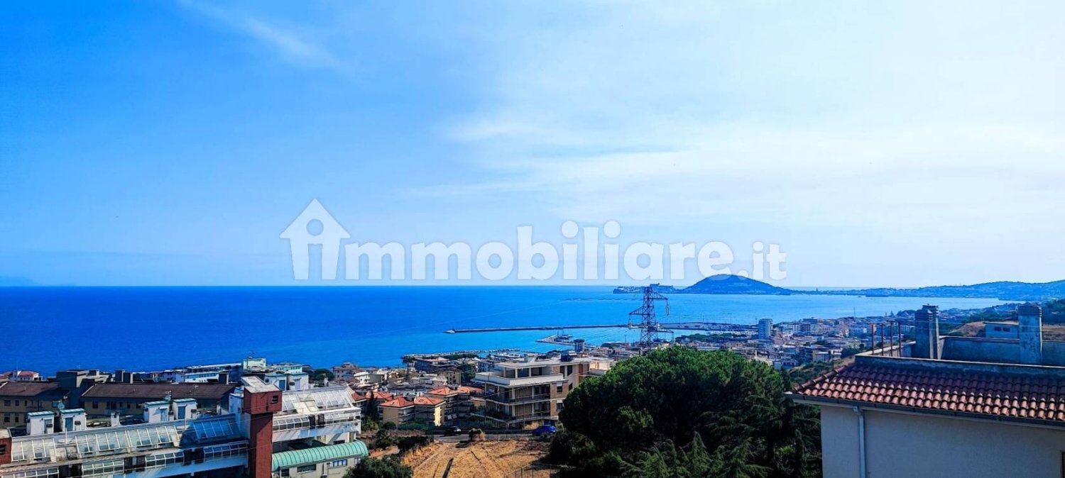 3 Schlafzimmer Penthouse in Formia, Italy, Nr. 331114