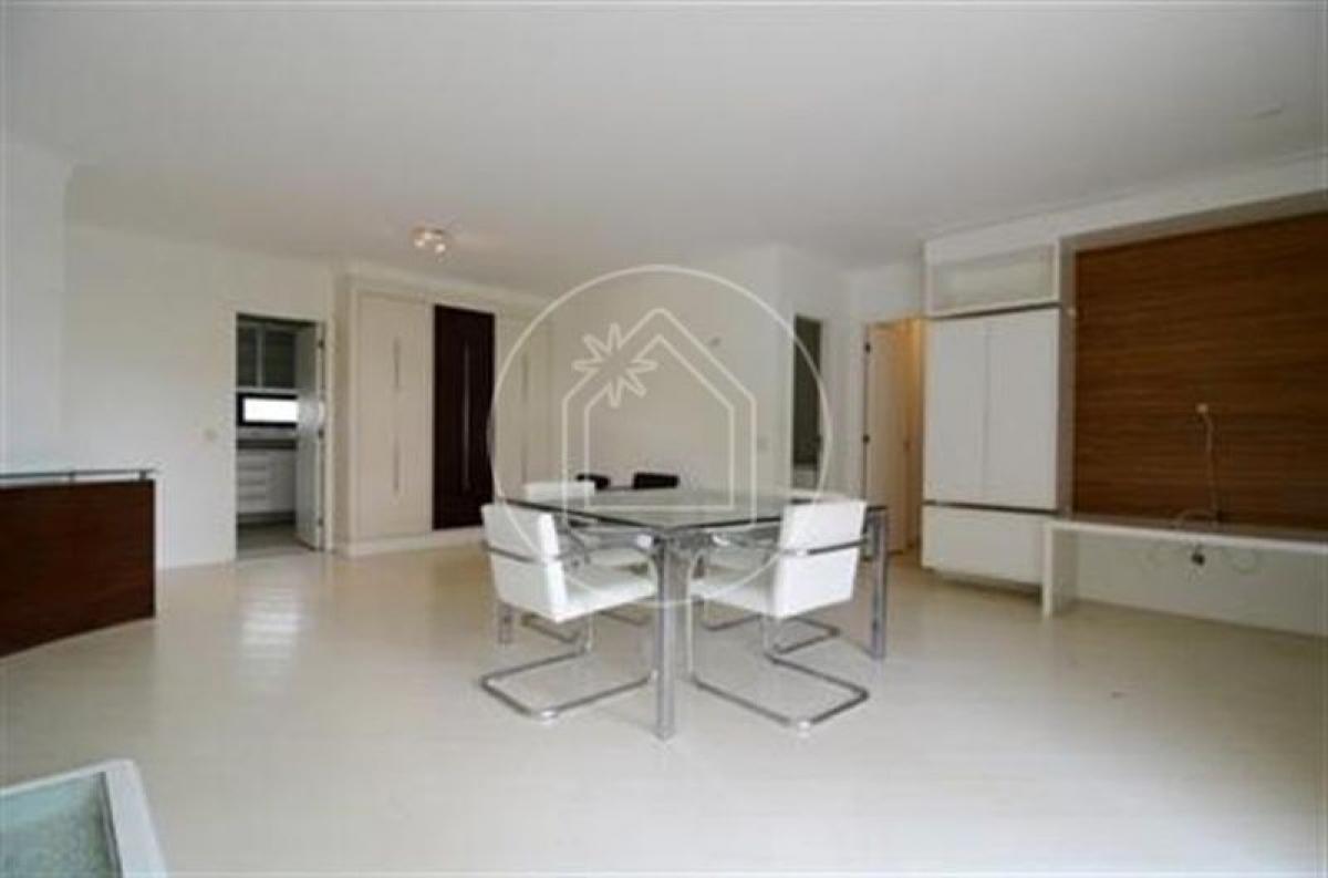 Apartamento de 3 dormitorios en Sao Paulo, Brazil No. 537969