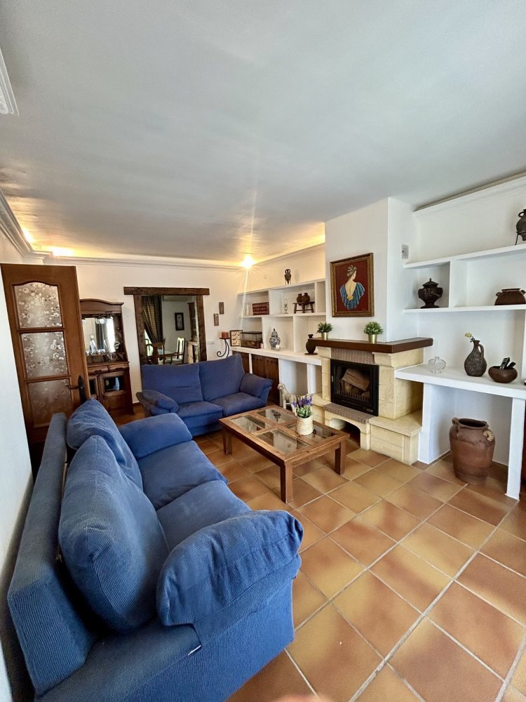 Casa de 5 dormitorios en Cádiz, Spain No. 150041