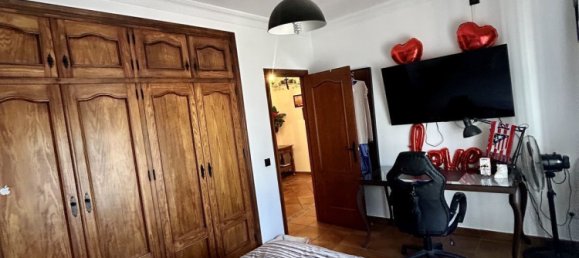 Casa de 5 dormitorios en Cádiz, Spain No. 150041 9