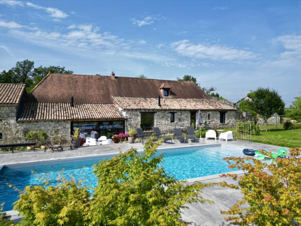 8 bedrooms Castles in Issigeac, France No. 339220