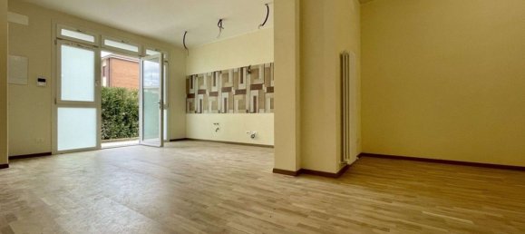 4 rooms Apartment in Castelvetro di Modena, Italy No. 83659 5