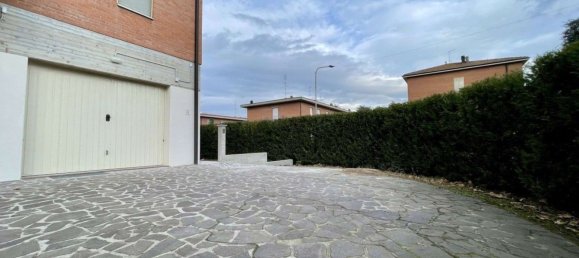 4 rooms Apartment in Castelvetro di Modena, Italy No. 83659 38