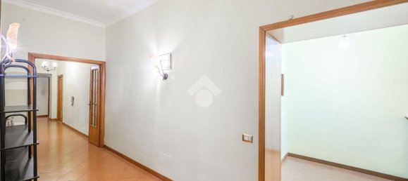 3 bedrooms Apartment in Rome, Italy No. 323546 13