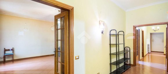 3 bedrooms Apartment in Rome, Italy No. 323546 9