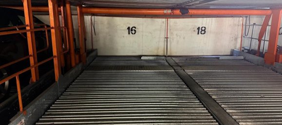  Garage in Bad Ischl, Austria No. 135153 5