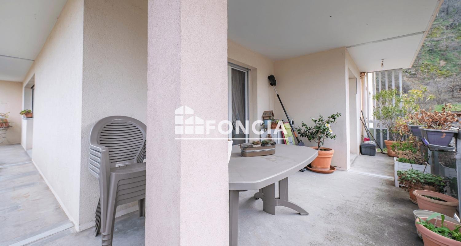 Apartamento de 5 dormitorios en Vienne, France No. 205140