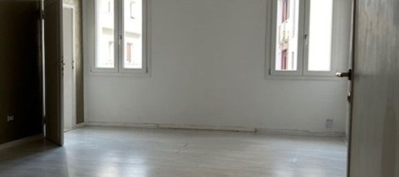 5 rooms Apartment in Treviso, Italy No. 180641 6