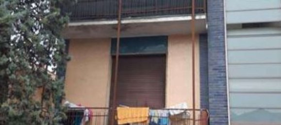 3 rooms Apartment in Settimo Milanese, Italy No. 4482 2