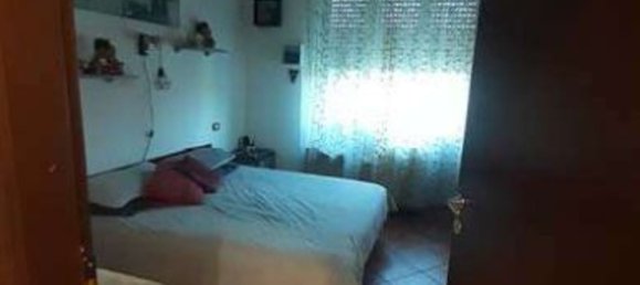 3 rooms Apartment in Settimo Milanese, Italy No. 4482 6