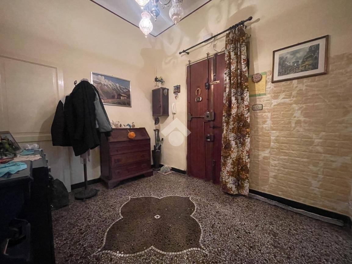 Apartamento T2 em Genoa, Italy N.º 35830