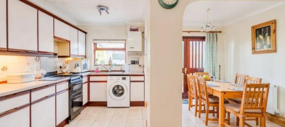 4 bedrooms Commercial property in Harrow, United Kingdom No. 13446 2