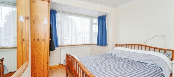 4 bedrooms Commercial property in Harrow, United Kingdom No. 13446 4