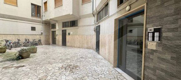 Apartamento de 4 divisões em Avezzano, Italy N.º 19178 23