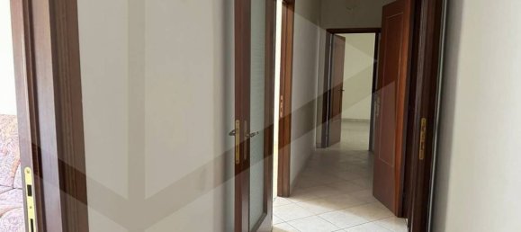 Apartamento de 4 divisões em Avezzano, Italy N.º 19178 8