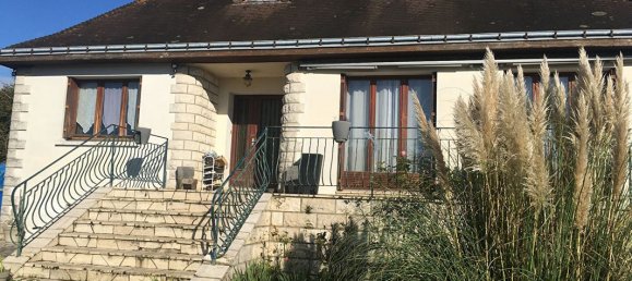 3 bedrooms House in Monthodon, France No. 153842 3