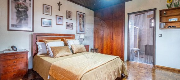 4 bedrooms House in Oliveira do Conde, Portugal No. 167146 35