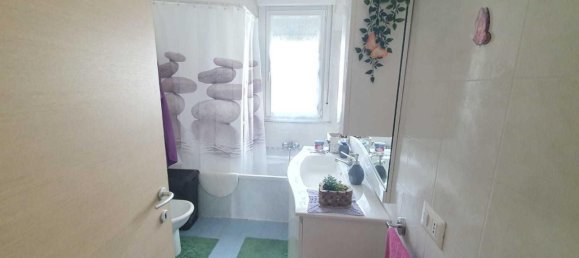 3 rooms Apartment in La Spezia, Italy No. 157439 9