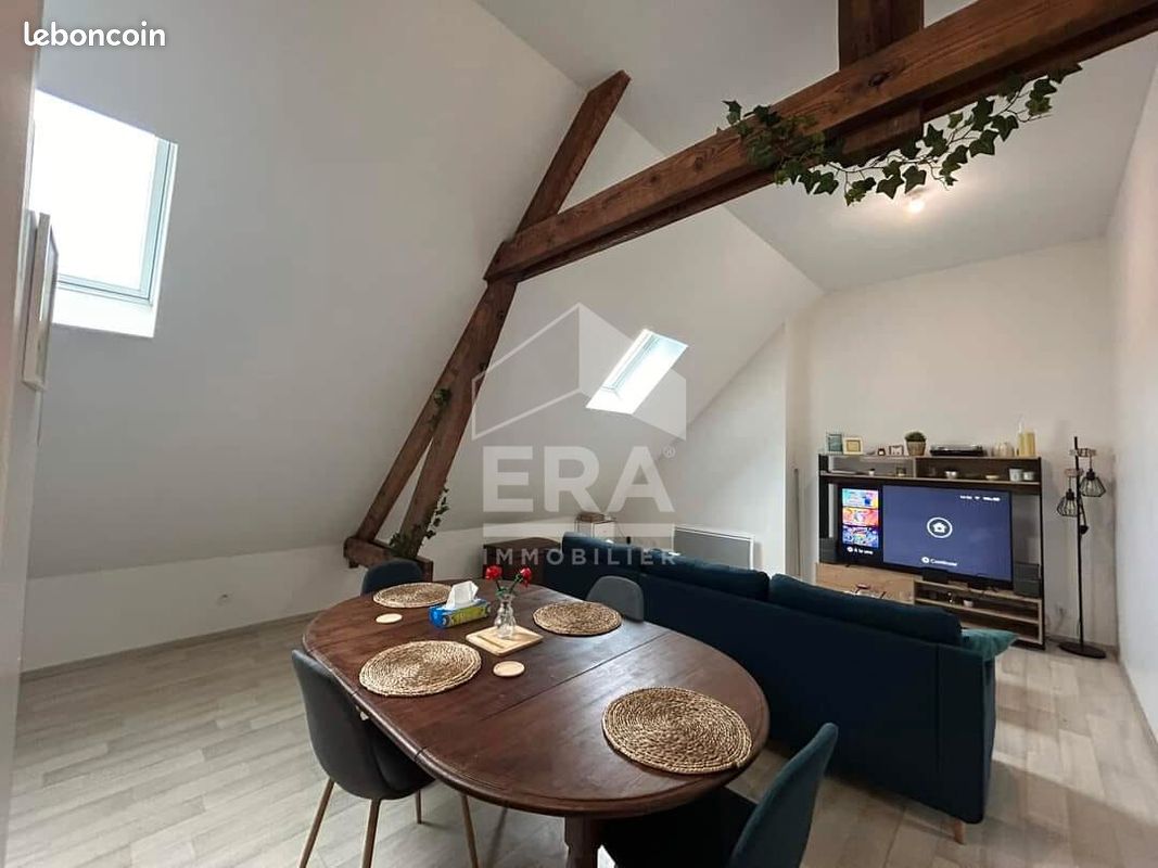 Apartamento de 7 dormitorios en Calais, France No. 56444