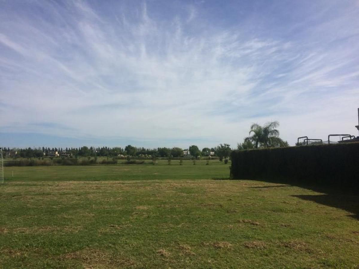  قطعة أرض في Tigre, Argentina رقم 115448