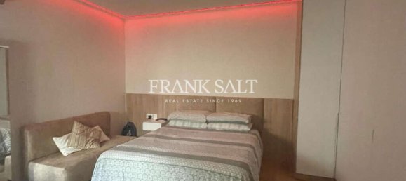 3 bedrooms Penthouse in Sliema, Malta No. 2682 9