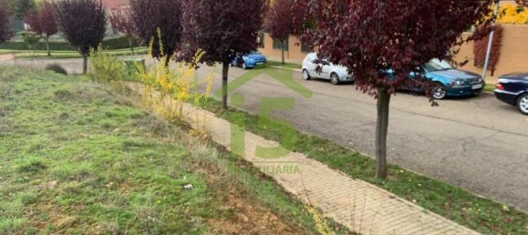 974m² Land in Sariegos, Spain No. 91465 7