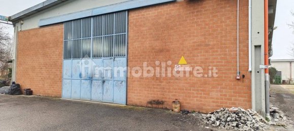 5-salle Entrepôt à Lugo, Italy No. 178198 2