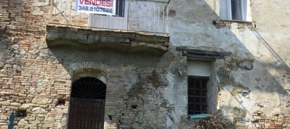 3 rooms House in Penne, Italy No. 254216 5