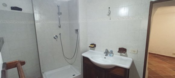 Apartamento de 2 habitaciónes en Castelnuovo di Porto, Italy No. 61181 26