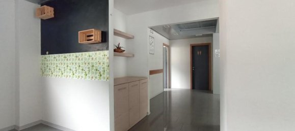 عقار تجاري في Udine, Italy 220متر مربع رقم 292350 9