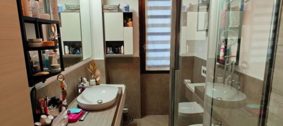 3 rooms Apartment in Olgiate Molgora, Italy No. 9697 18