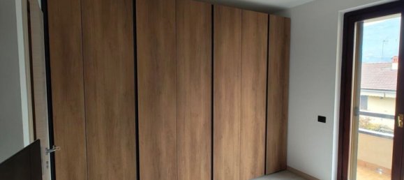 3 rooms Apartment in Olgiate Molgora, Italy No. 9697 26