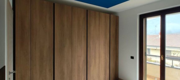 3 rooms Apartment in Olgiate Molgora, Italy No. 9697 27