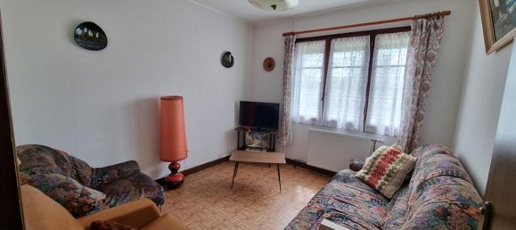 2 bedrooms House in Les Bordes, France No. 73712 6