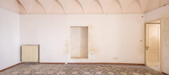 13 rooms Apartment in Salice Salentino, Italy No. 149403 4