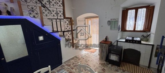4 bedrooms House in Monteleone di Puglia, Italy No. 362480 6