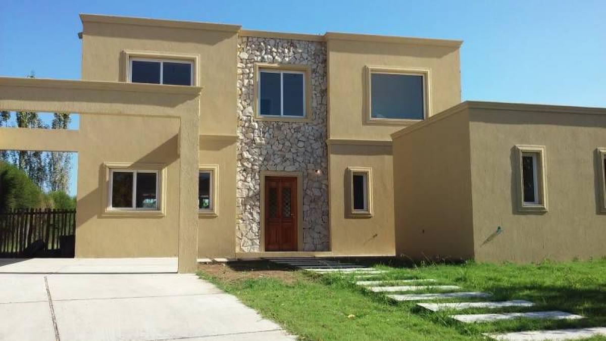 3 bedrooms House in Tigre, Argentina No. 56993